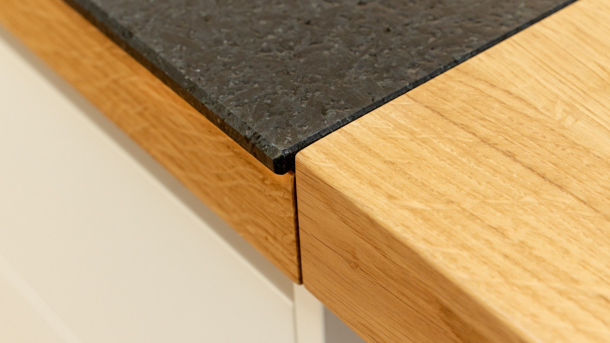 Baumann Küchen-Stz Küche Detail Platte